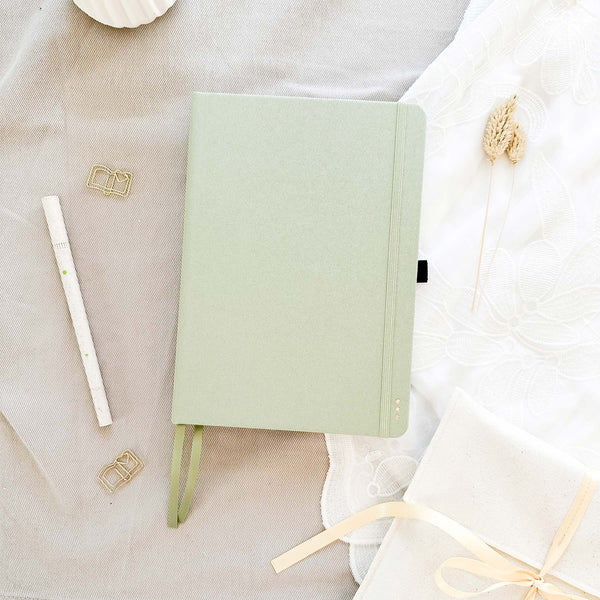 Dotted notebook - 176 pages - 100% recycled paper - Light Green